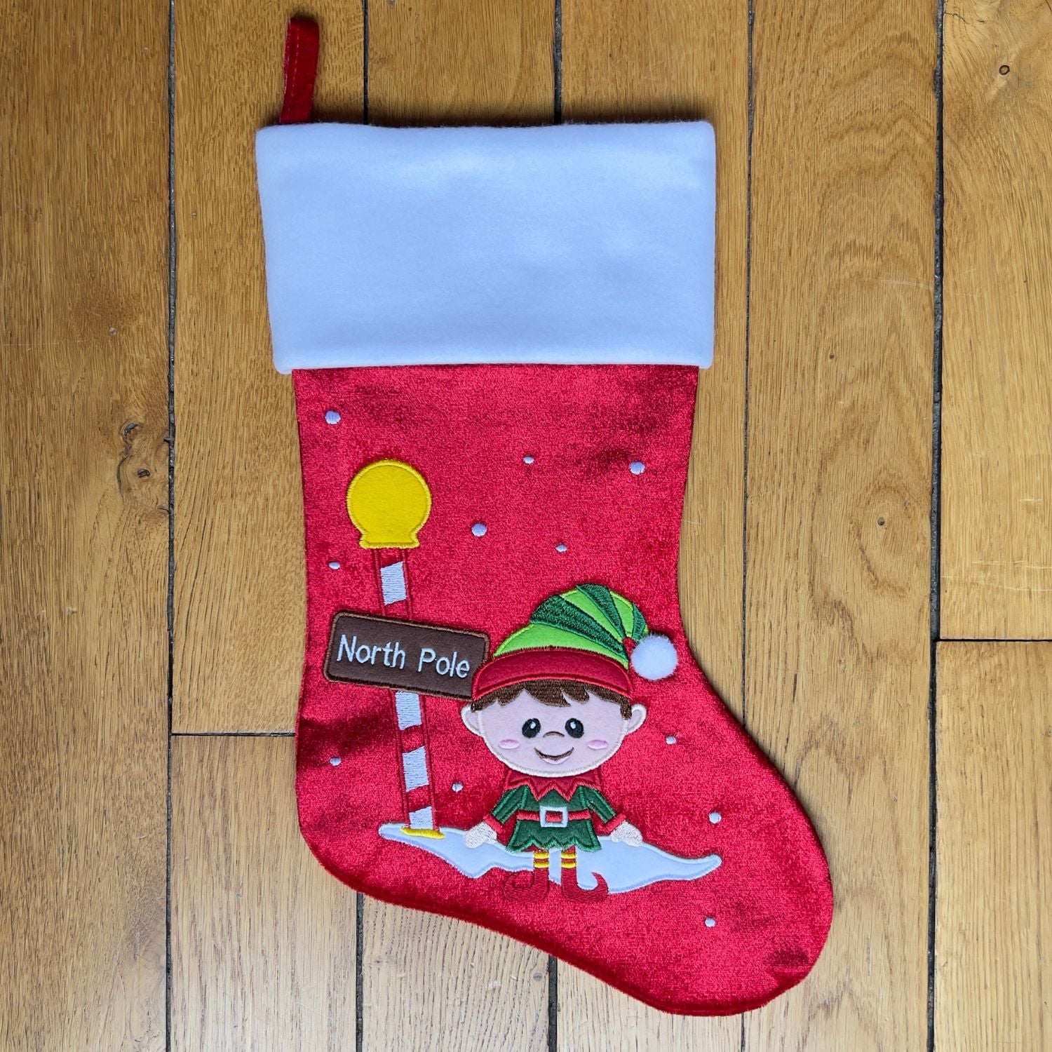 Chaussettes de Noël personnalisées brodées – Esprit Magique