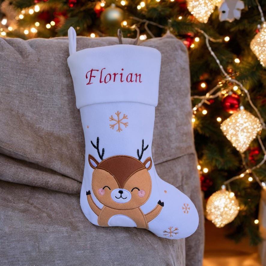 Chaussettes de Noël personnalisées brodées – Esprit Magique