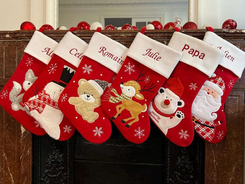 Chaussettes de Noël personnalisées avec prénoms brodés, modèle Bichette au centre