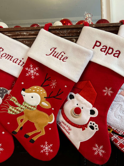 Chaussette de Noël Bichette personnalisée avec prénom brodé, détail du motif et de la broderie rouge