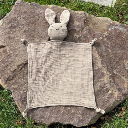 Doudou lapin personnalisé en coton coloris taupe